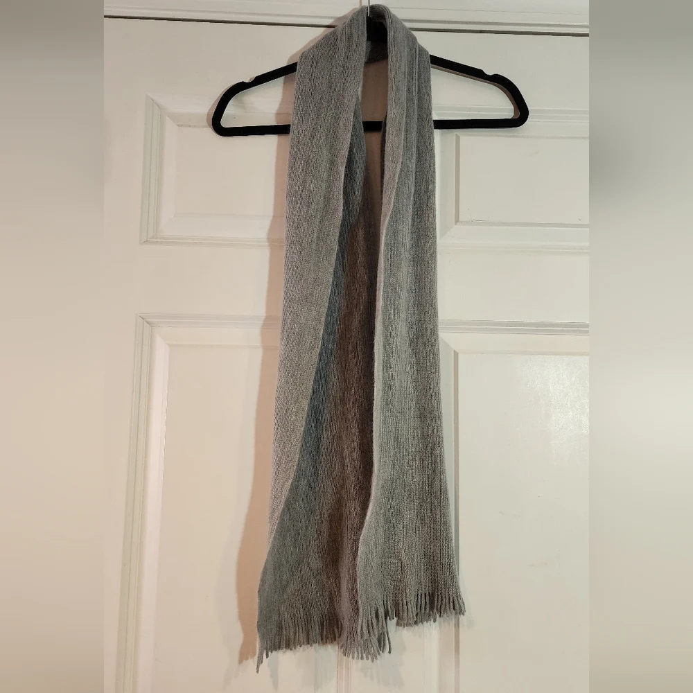 Calvin Klein Cozy Gray Knit Scarf